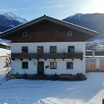 Apartament Zillerlehen *