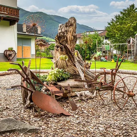Zillerlehen Apartamento *